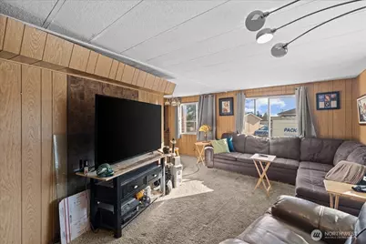 14322 Admiralty Way #9, Lynnwood, WA 98087 - Photo 6