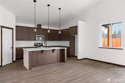 865 NW Shire Street, Oak Harbor, WA 98277 - Photo 12