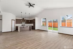 865 NW Shire St, Oak Harbor, WA 98277 - Photo 10