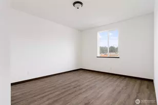 865 NW Shire St, Oak Harbor, WA 98277 - Photo 30