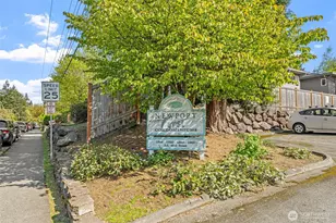 12025 SE 60th St, Bellevue, WA 98006 - Photo 20