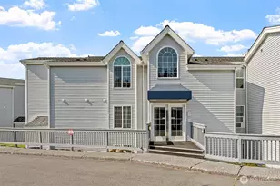 12025 SE 60th St, Bellevue, WA 98006 - Photo 2