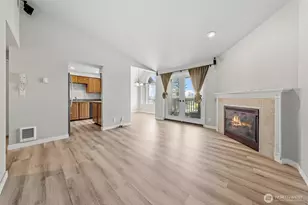 12025 SE 60th St, Bellevue, WA 98006 - Photo 4