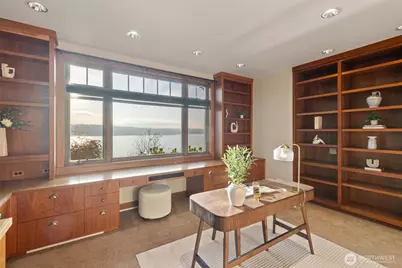 8281 W Mercer Way, Mercer Island, WA 98040 - Photo 30