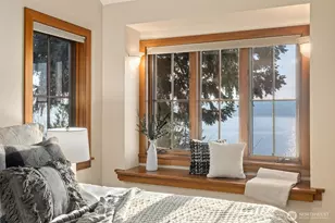 8281 W Mercer Way, Mercer Island, WA 98040 - Photo 28