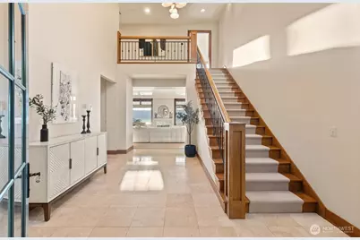 8281 W Mercer Way, Mercer Island, WA 98040 - Photo 20