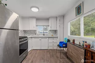 20420 Lafayette Rd, Burlington, WA 98233 - Photo 2