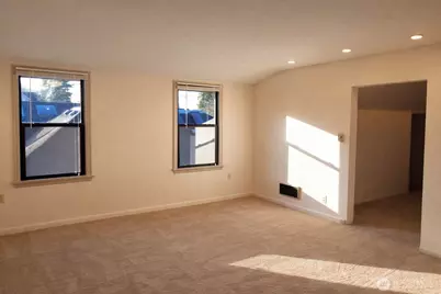 5116 Meridian Avenue N #1/2, Seattle, WA 98103 - Photo 2