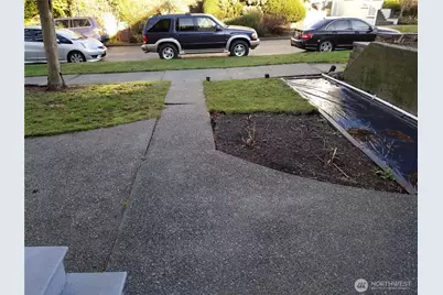 5116 Meridian Avenue N #1/2, Seattle, WA 98103 - Photo 18