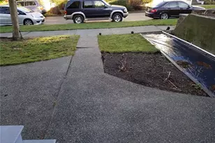 5116 Meridian Ave N, Seattle, WA 98103 - Photo 18