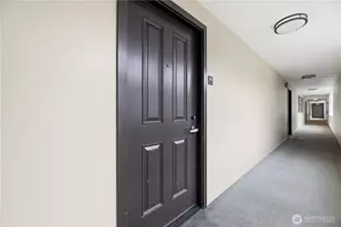 2253 Gilman Dr W, Seattle, WA 98119 - Photo 2