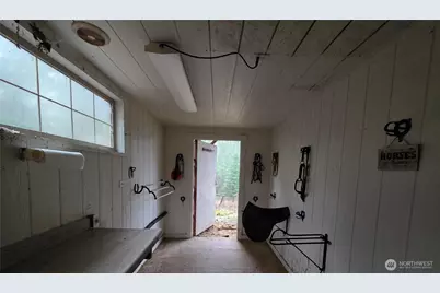 554 Briarwood Lane, Brinnon, WA 98320 - Photo 34