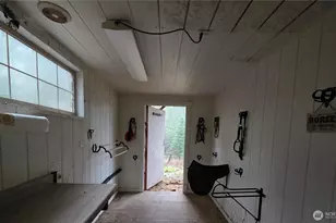 554 Briarwood Ln, Brinnon, WA 98320 - Photo 34