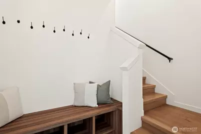 748 N 96th Street, Seattle, WA 98103 - Photo 14