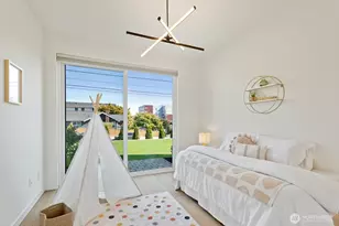 748 N 96th St, Seattle, WA 98103 - Photo 8