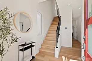 748 N 96th St, Seattle, WA 98103 - Photo 4