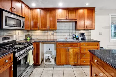 2873 Haxton Way, Bellingham, WA 98226 - Photo 16