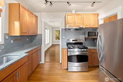 5804 8th Avenue NE, Seattle, WA 98105 - Photo 12