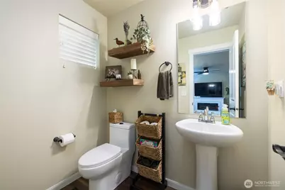 900 Crested Butte Boulevard, Mount Vernon, WA 98273 - Photo 8