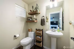 900 Crested Butte Blvd, Mount Vernon, WA 98273 - Photo 8