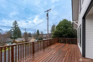 403 NW Roselawn St, Stevenson, WA 98648 - Photo 4