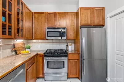 2000 Alaskan Way #355, Seattle, WA 98121 - Photo 10