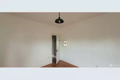 722 20th Avenue #UPPER, Seattle, WA 98122 - Photo 8