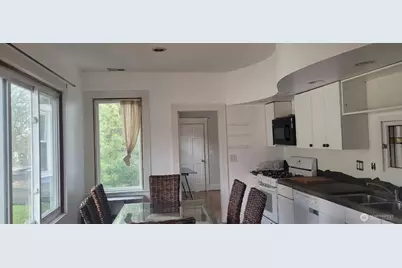 722 20th Avenue #UPPER, Seattle, WA 98122 - Photo 4