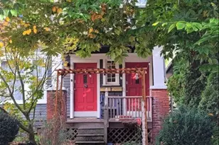 722 20th Ave, Seattle, WA 98122 - Photo 2