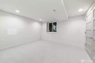 357 Garfield St, Seattle, WA 98109 - Photo 32