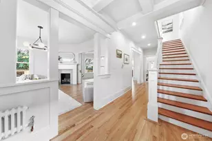 357 Garfield St, Seattle, WA 98109 - Photo 6