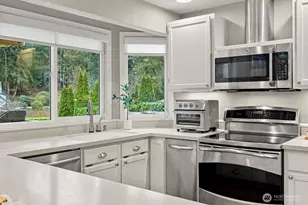 16223 NE 153rd St, Woodinville, WA 98072 - Photo 14