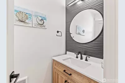 604 133rd Street S, Tacoma, WA 98444 - Photo 16