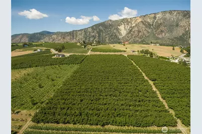 984 Loop Avenue, Manson, WA 98831 - Photo 12