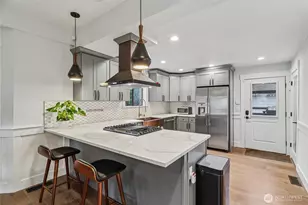 611 29th Ave E, Seattle, WA 98112 - Photo 8