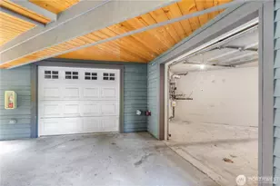 2125 N 113th St, Seattle, WA 98133 - Photo 24