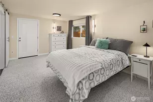 916 164th Pl NE, Bellevue, WA 98008 - Photo 16