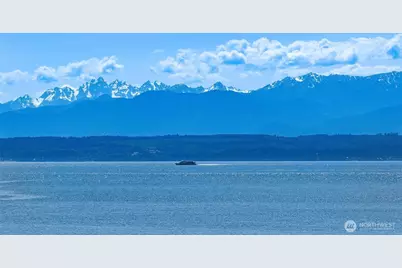 5608 Tara Drive, Freeland, WA 98249 - Photo 2