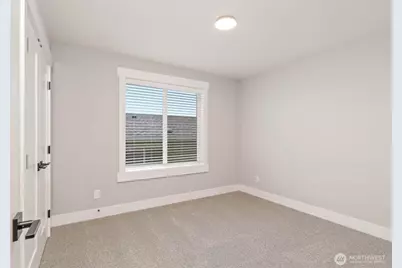 9513 38th Street E, Edgewood, WA 98371 - Photo 16