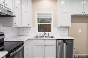 52 SE Spring St, Chehalis, WA 98532 - Photo 8