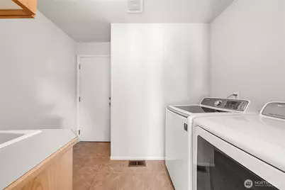 5843 155th Avenue SE, Bellevue, WA 98006 - Photo 24