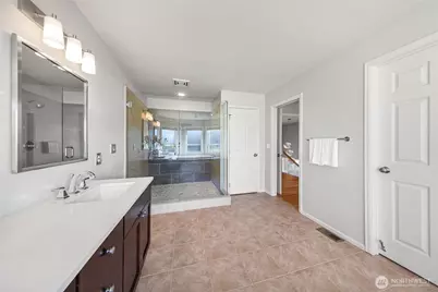 5843 155th Avenue SE, Bellevue, WA 98006 - Photo 16