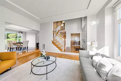 5843 155th Avenue SE, Bellevue, WA 98006 - Photo 4