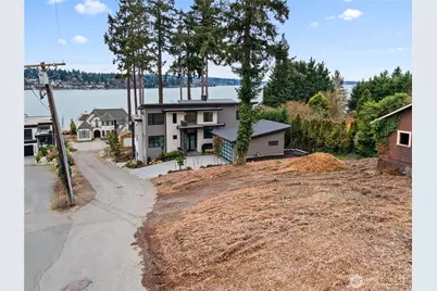 8329 NE Juanita Drive, Kirkland, WA 98034 - Photo 32