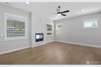 3829 95th Avenue E, Edgewood, WA 98371 - Photo 10