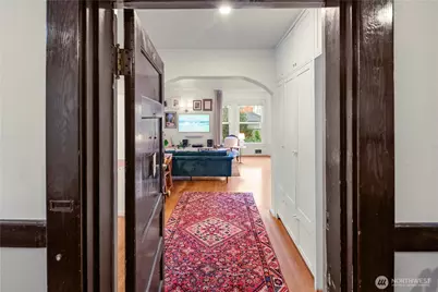 1732 15th Avenue #27, Seattle, WA 98122 - Photo 2