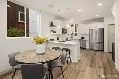 5210 B Brooklyn Avenue NE, Seattle, WA 98105 - Photo 10