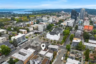 5210 B Brooklyn Ave NE, Seattle, WA 98105 - Photo 26