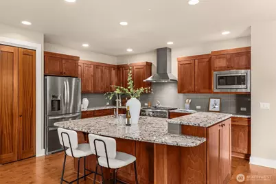 1213 N 41st Place, Renton, WA 98056 - Photo 10