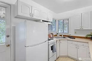 19028 15th Ave NE, Shoreline, WA 98155 - Photo 14